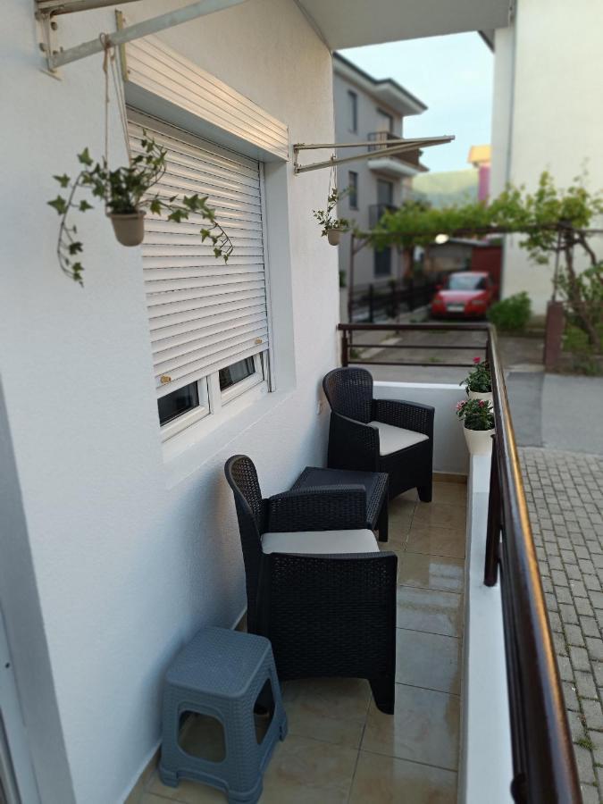 Finesi Apartments 3 Охрид Екстериор снимка