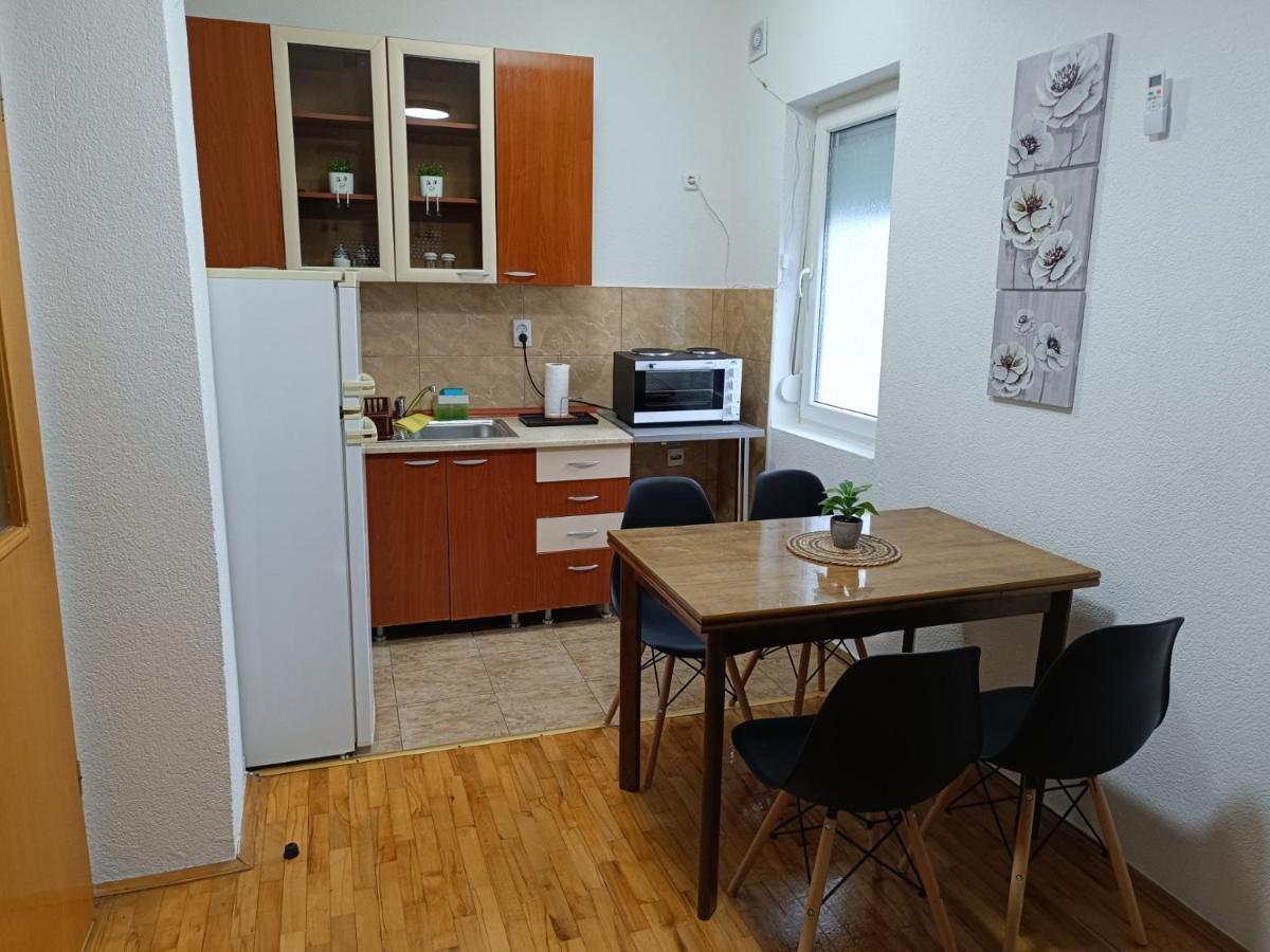 Finesi Apartments 3 Охрид Екстериор снимка
